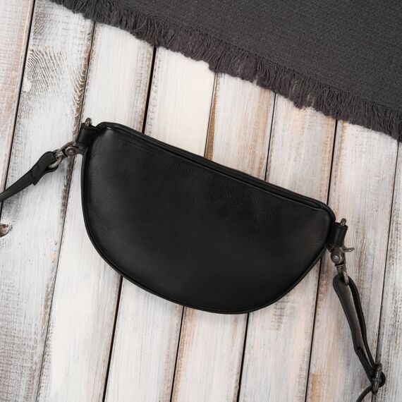 Dámska čierna kožená ľadvinka Paolo Peruzzi SL-05-BL crossbody
