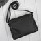 Čierna dámska kožená crossbody kabelka do mesta Paolo Peruzzi so zlatým kovaním