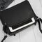 Čierna dámska kožená crossbody kabelka do mesta Paolo Peruzzi so zlatým kovaním